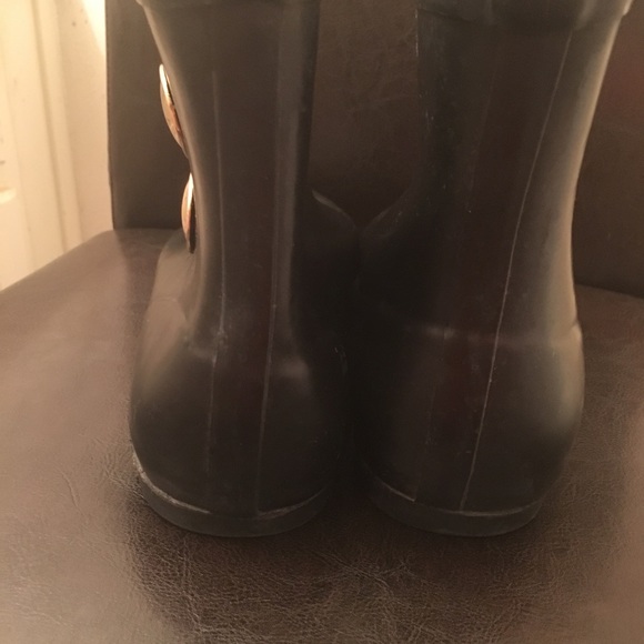 Merona Chelsea Style Rain Boots - Picture 4 of 4